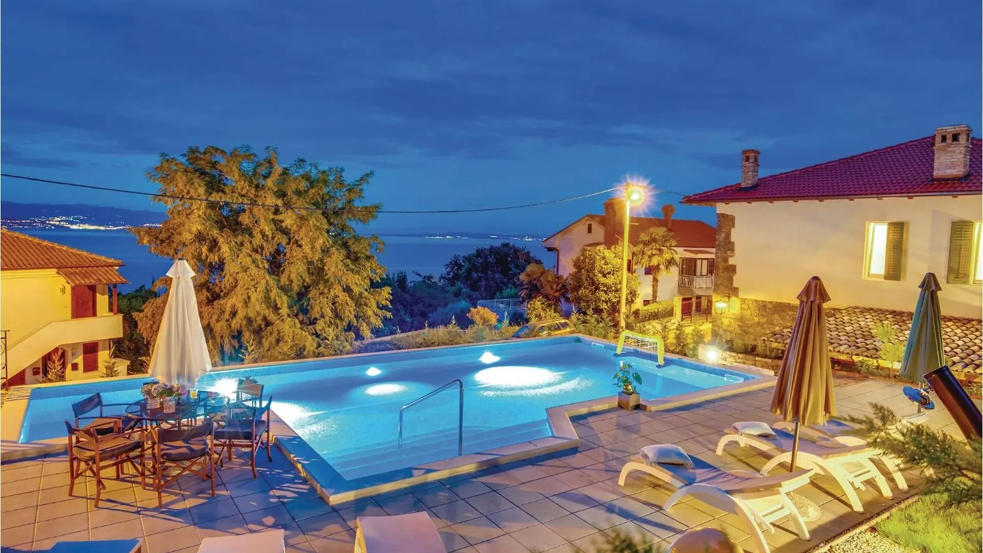 Amazing Home In Icici With Outdoor Swimming Pool location